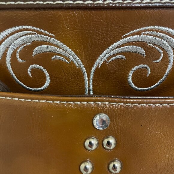 Two tone brown cross body purse with silver tone mirrored star, and studs - Picture 4 of 15